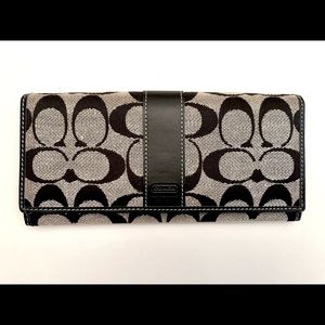 NWT Coach Slim Wallet in Leather and Signature Canvas